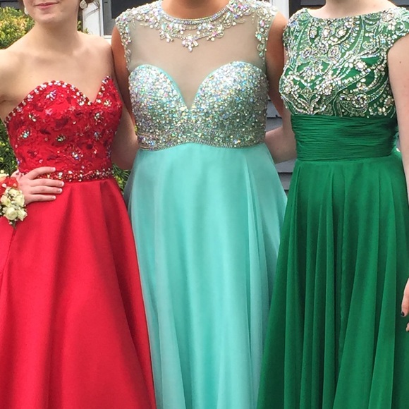 Prom Dress - Picture 2 of 3